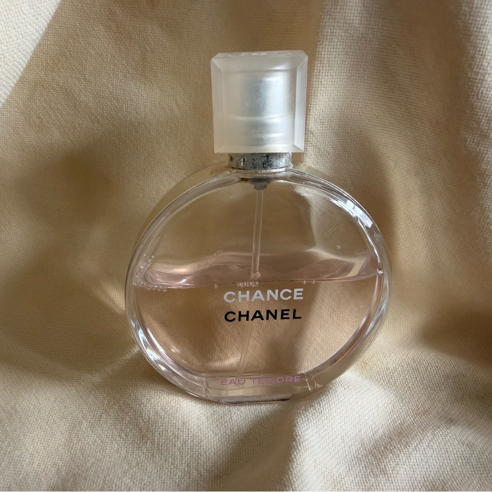 🌸CHANEL Chance Eau Tendre with Soft Pink Hue🌸